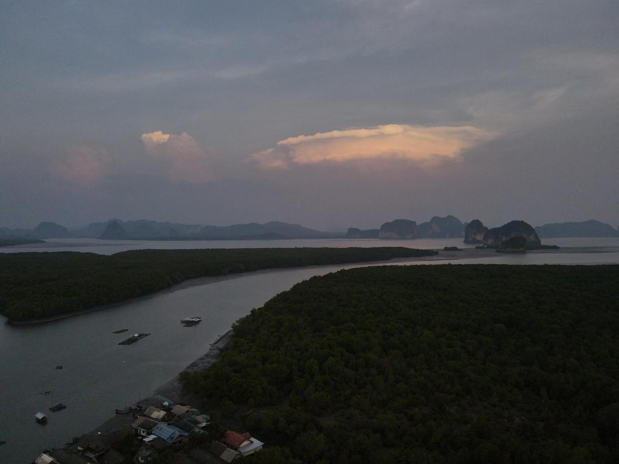 Phang Nga Bay Khanittha Homestay Ban Khiam Exterior photo