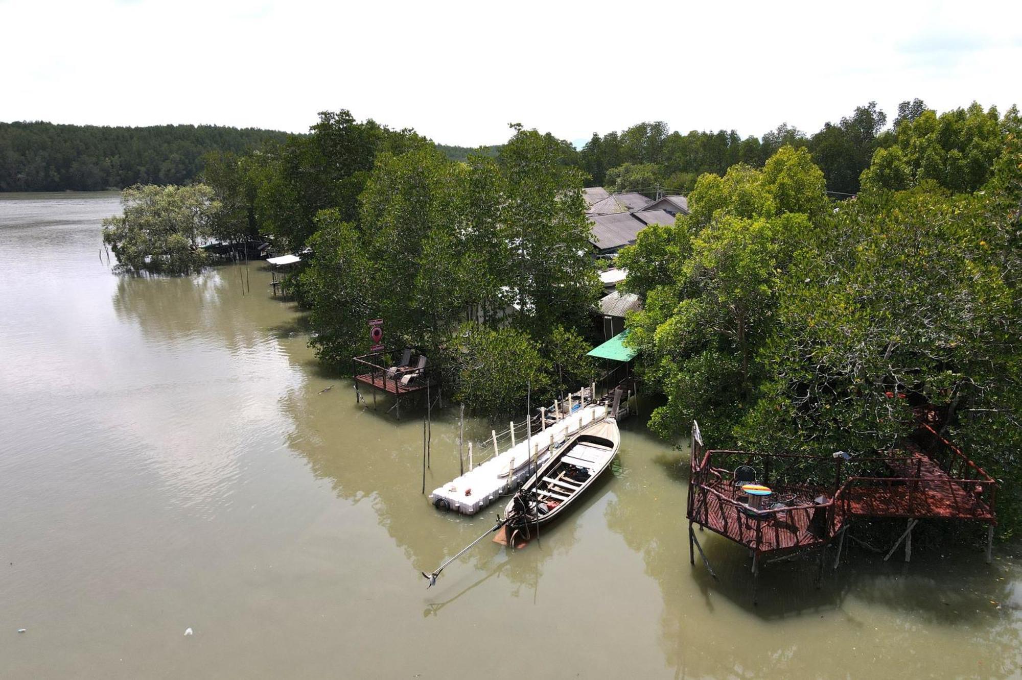 Phang Nga Bay Khanittha Homestay Ban Khiam Exterior photo